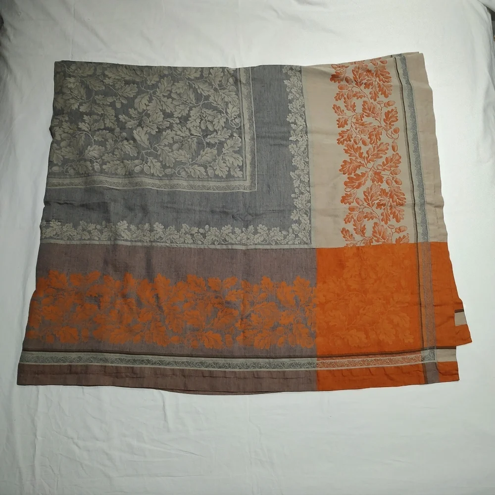Williams Sonoma Acorn Harvest Jacquard Tablecloth 70